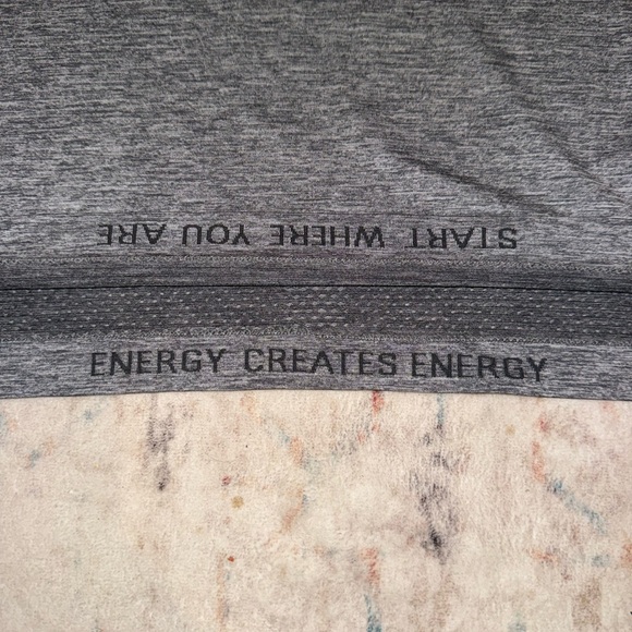 Lululemon Swiftly Short Sleeve Tee Waist Length - Picture 4 of 4